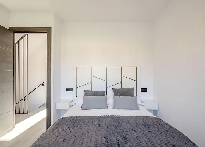 بيت للعطل A Neida Casa Con Terraza Con Vistas Al Mar