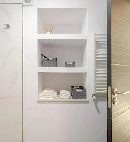 بيت للعطل A Neida Casa Con Terraza Con Vistas Al Mar *