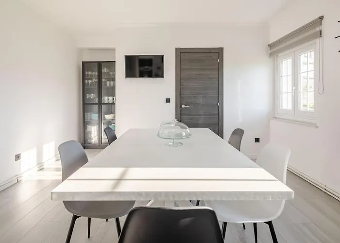 A Neida Casa Con Terraza Con Vistas Al Mar ثي